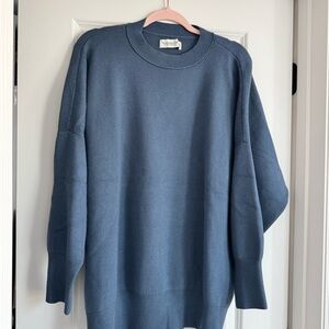 Abercrombie & Fitch Blue Crewneck Sweater